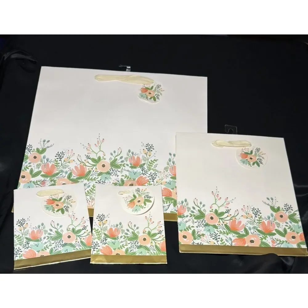 New Rifle Paper Co Wildflower Lot Of 5 1-Large 2-Medium 2-Small Flower Gift Bags